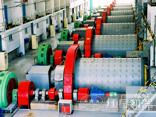 礦渣磨工作現場(chǎng)