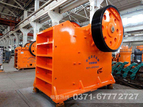 鈉長(cháng)石顎式破碎機