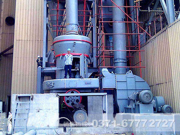 鈉長(cháng)石粉碎生產(chǎn)工藝