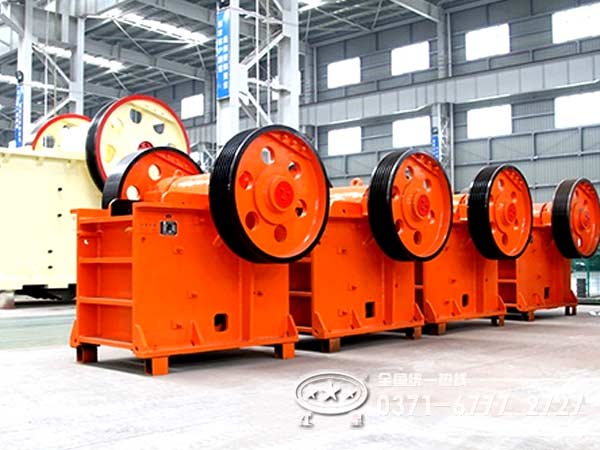 石灰石破碎機價(jià)格創(chuàng  )臨界點(diǎn)，回饋顧客還是低價(jià)戰