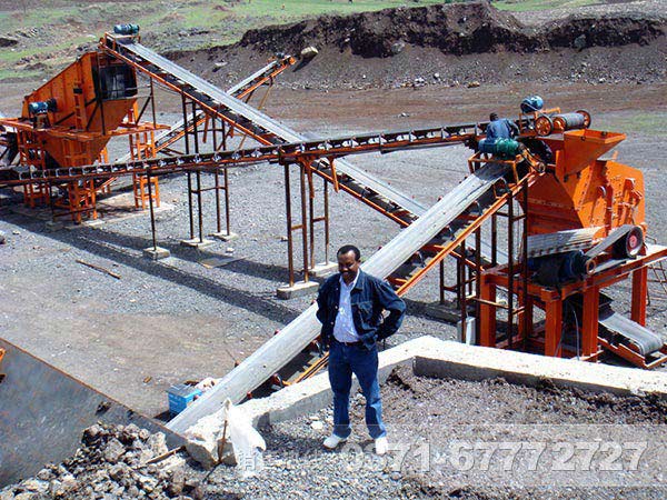 石灰巖加工破碎生產(chǎn)線(xiàn) 石灰巖加工破碎生產(chǎn)線(xiàn)