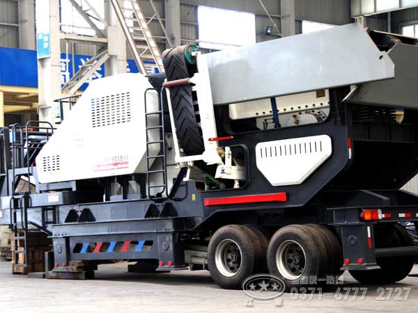 水泥路面移動(dòng)破碎機