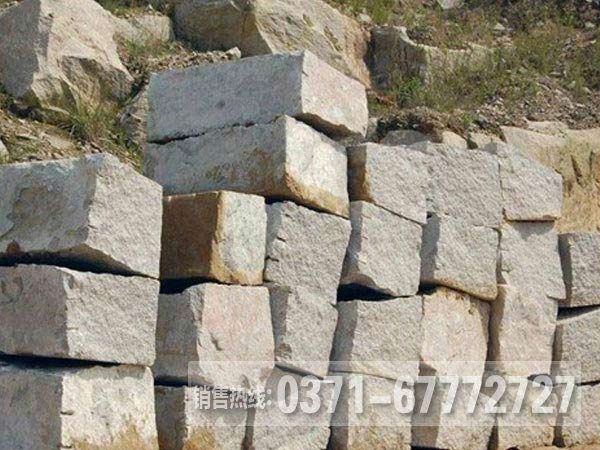 花崗巖石料生產(chǎn)線(xiàn)需要多少錢(qián)，用到哪設備？