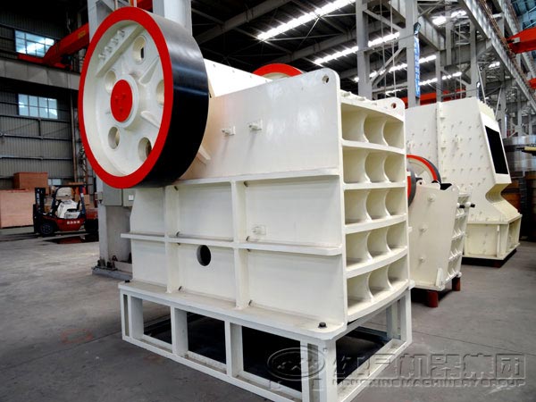 河南鄭州鄂式破碎機生產(chǎn)廠(chǎng)家