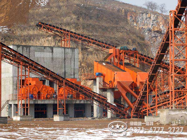 采石場(chǎng)破碎生產(chǎn)線(xiàn)上破碎機如何選型？