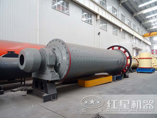 水泥磨機生產(chǎn)車(chē)間