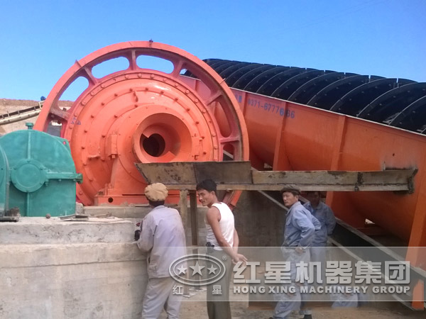 選金礦生產(chǎn)現場(chǎng)