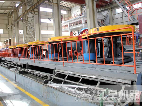 浮選機工作現場(chǎng)