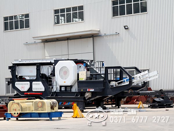 粗破輪胎式移動(dòng)破碎站 粗破輪胎式移動(dòng)破碎站