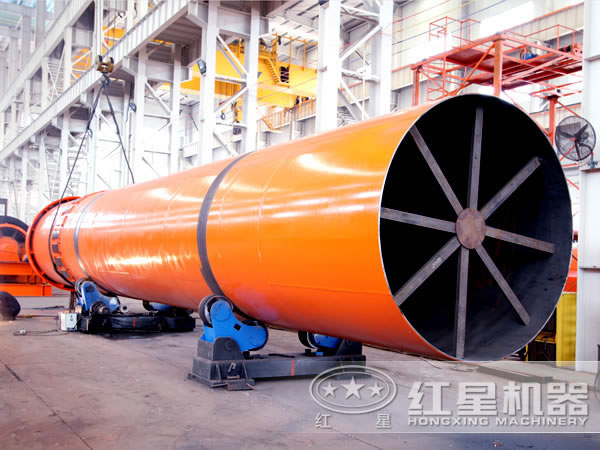 石油焦烘干機生產(chǎn)車(chē)間