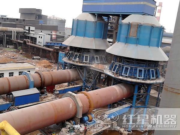 鎳鐵回轉窯工作現場(chǎng)