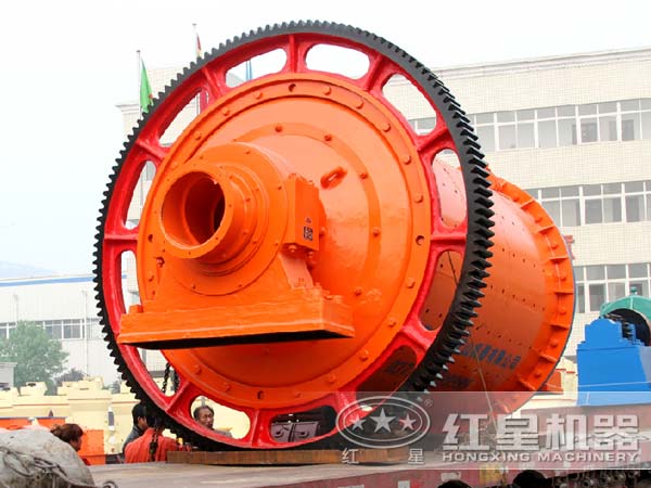 高嶺土球磨機發(fā)貨現場(chǎng)