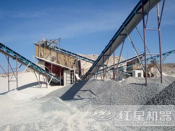 長(cháng)石破碎生產(chǎn)線(xiàn)客戶(hù)現場(chǎng)圖一