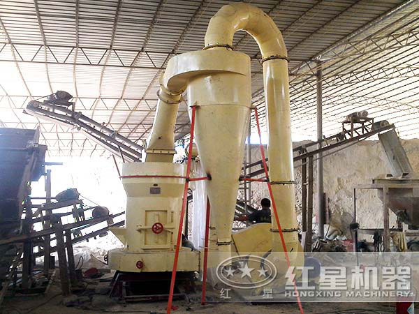 三環(huán)中速微粉磨工作現場(chǎng)