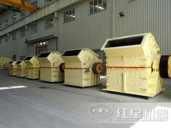 高產(chǎn)節能細碎機的不同規格展示