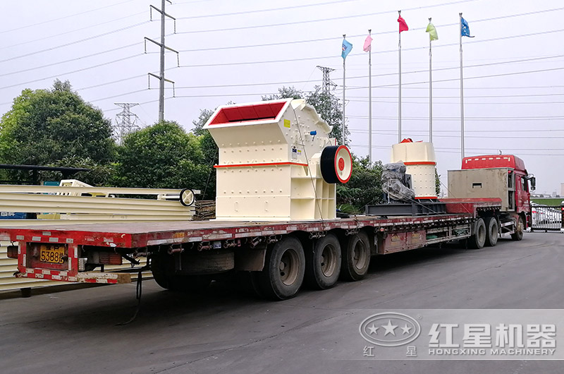 液壓開(kāi)箱式制砂機已發(fā)貨 液壓開(kāi)箱式制砂機已發(fā)貨