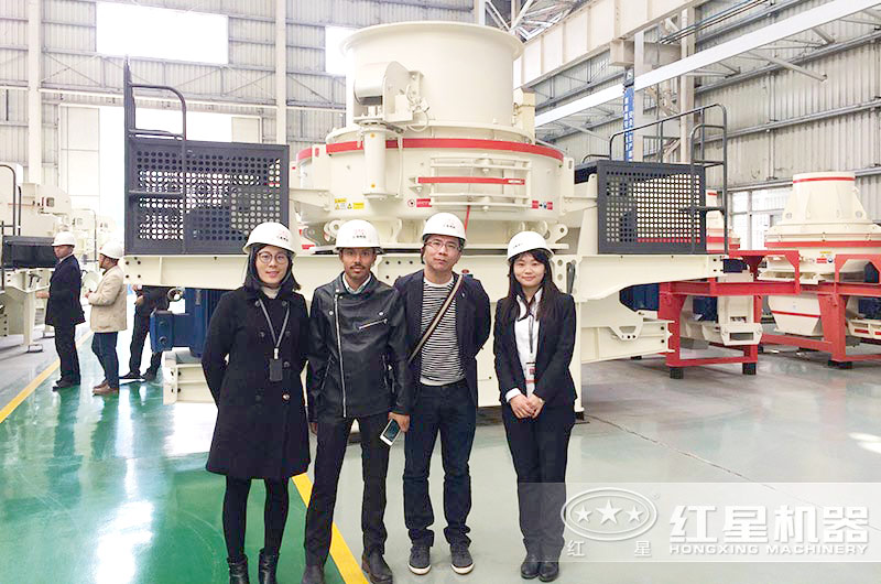 紅星客戶(hù)來(lái)機制砂廠(chǎng)參觀(guān)詢(xún)價(jià) 紅星客戶(hù)來(lái)機制砂廠(chǎng)參觀(guān)詢(xún)價(jià)