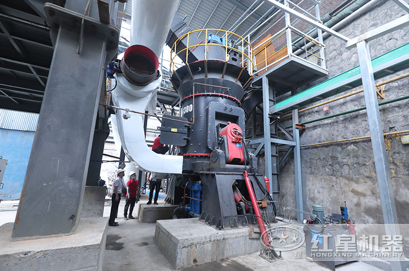 立磨機工作現場(chǎng)圖片 立磨機工作現場(chǎng)圖片