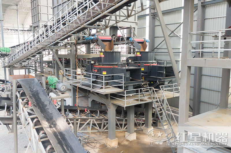 花崗巖制沙機工作現場(chǎng)實(shí)拍圖 花崗巖制沙機工作現場(chǎng)實(shí)拍圖