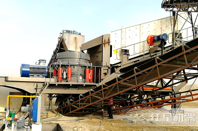 大型移動(dòng)式鵝卵石破碎生產(chǎn)設備 大型移動(dòng)式鵝卵石破碎生產(chǎn)設備