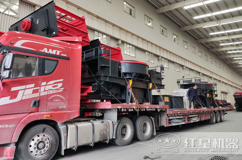 石英沙生產(chǎn)線(xiàn)設備在車(chē)間裝車(chē)