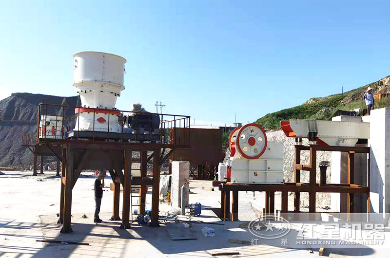 碎石破碎機安裝現場(chǎng)實(shí)拍圖 碎石破碎機安裝現場(chǎng)實(shí)拍圖