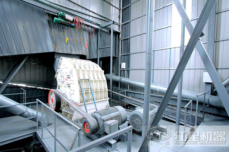 時(shí)產(chǎn)300-400噸青石制砂生產(chǎn)線(xiàn) 時(shí)產(chǎn)300-400噸青石制砂生產(chǎn)線(xiàn)