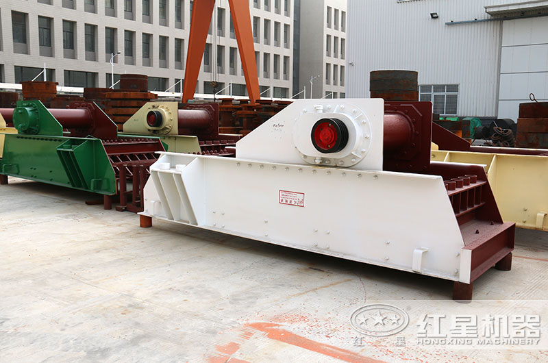 振動(dòng)給料機圖片 振動(dòng)給料機圖片