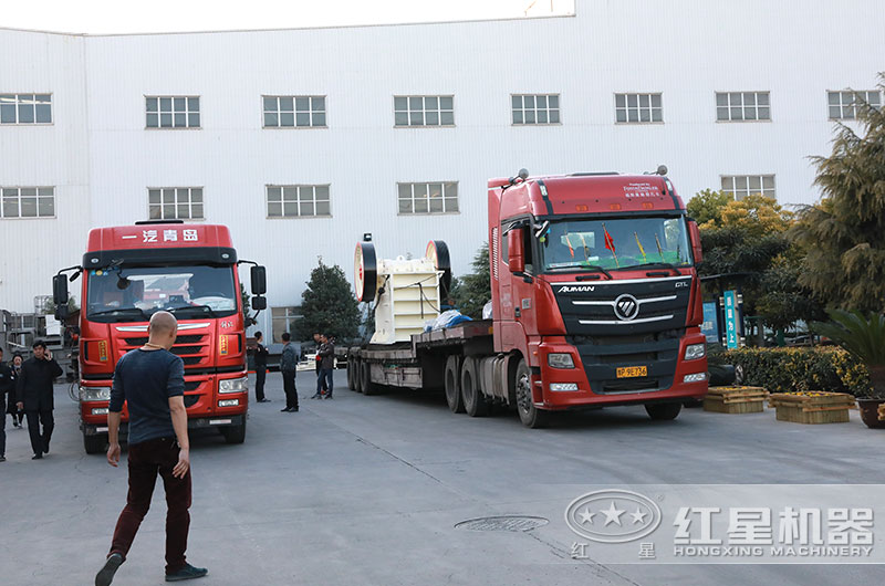 設備裝車(chē)發(fā)貨現場(chǎng)