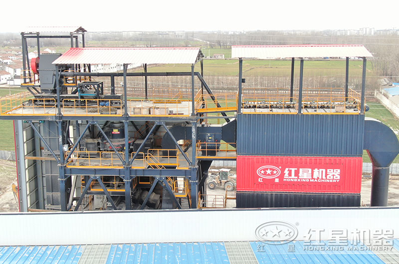 樓式制砂機工作現場(chǎng)圖片 樓式制砂機工作現場(chǎng)圖片