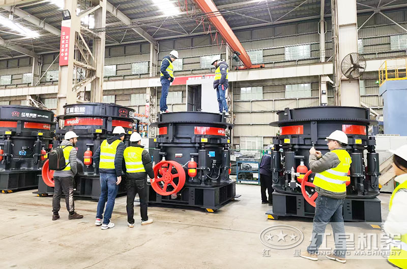 客戶(hù)來(lái)廠(chǎng)考察設備