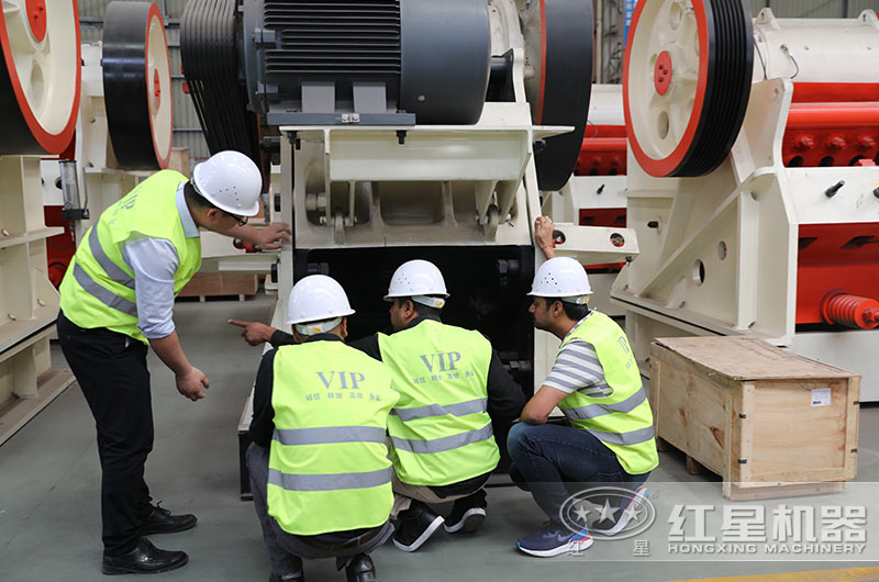 客戶(hù)來(lái)廠(chǎng)參觀(guān)考察設備