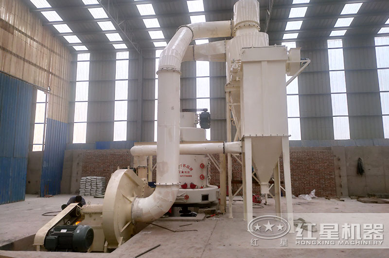 石英石磨粉生產(chǎn)線(xiàn)現場(chǎng)圖 石英石磨粉生產(chǎn)線(xiàn)現場(chǎng)圖