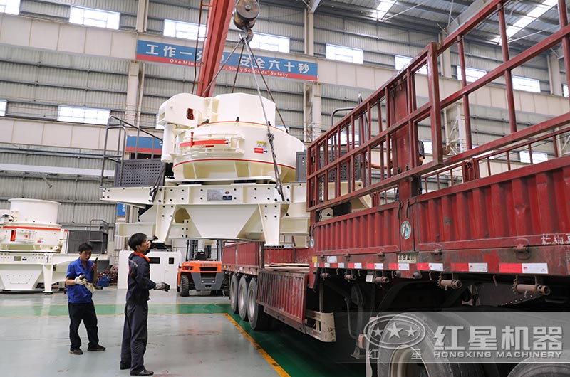 設備裝車(chē)準備發(fā)貨 設備裝車(chē)準備發(fā)貨