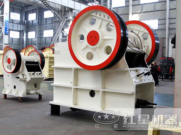 延長(cháng)顎式破碎機襯板壽命的措施