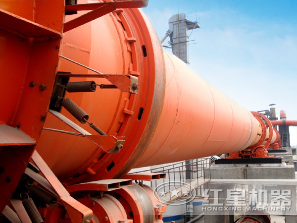 不同角度下的陶?；剞D窯