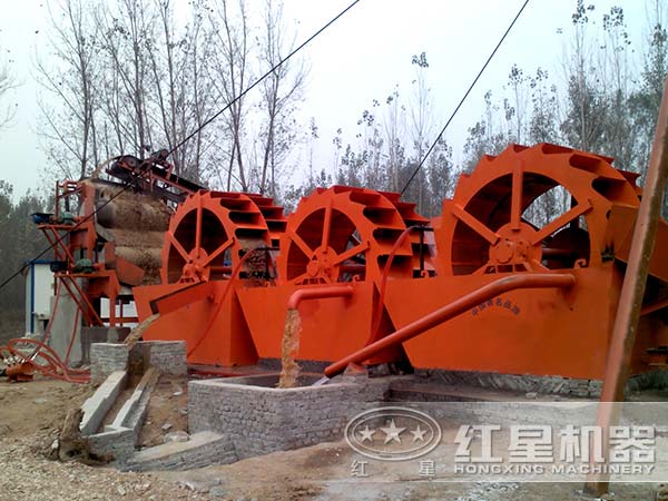 水洗砂設備工作現場(chǎng)