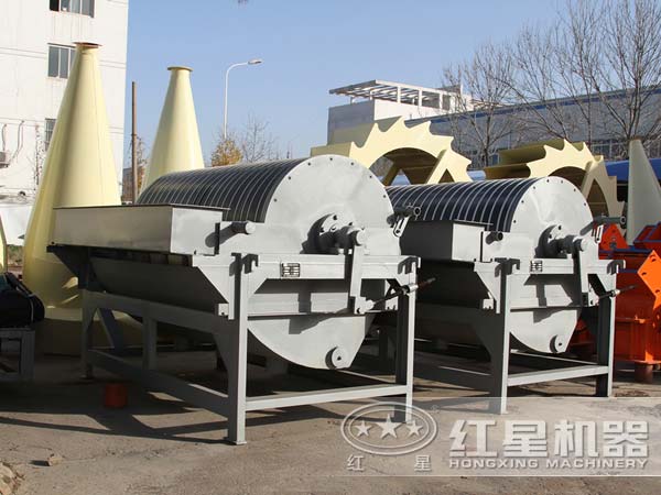 錳礦專(zhuān)用磁選機生產(chǎn)廠(chǎng)家