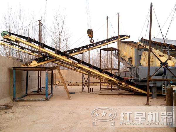 時(shí)產(chǎn)100噸移動(dòng)破碎站生產(chǎn)線(xiàn)