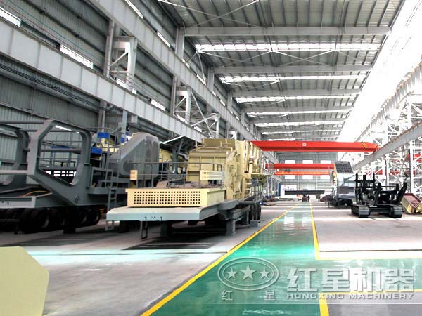 車(chē)載碎石機生產(chǎn)車(chē)間