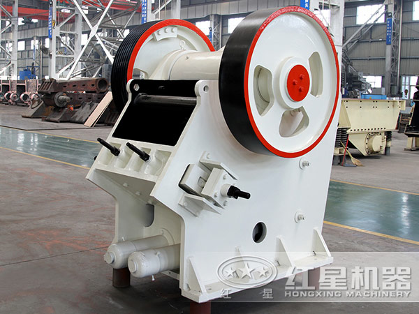 對比傳統鄂破機，新一代歐版鄂式破碎機具有哪些優(yōu)勢？