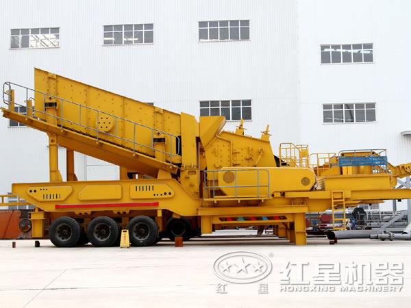 輪胎移動(dòng)式碎石機