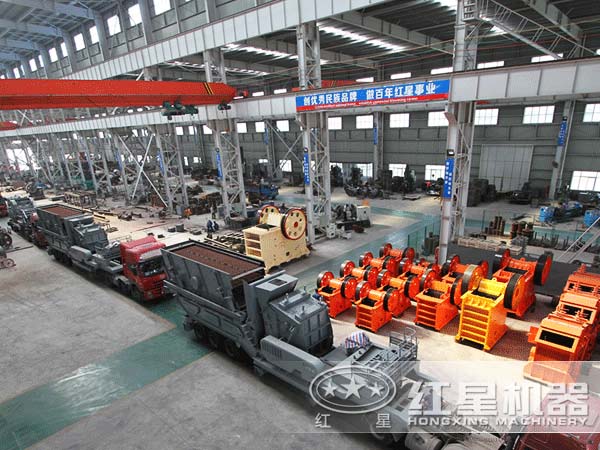 移動(dòng)式碎石機pk固定式碎石機，誰(shuí)更適用于采石場(chǎng)作業(yè)？