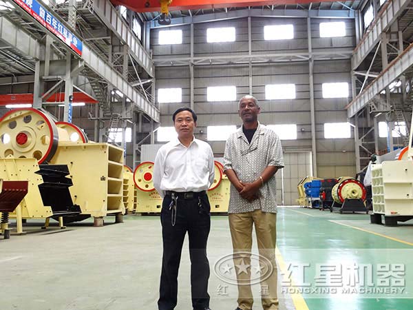 國際友人來(lái)廠(chǎng)參觀(guān)留影