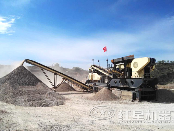 車(chē)載式移動(dòng)制砂機作業(yè)客戶(hù)現場(chǎng)