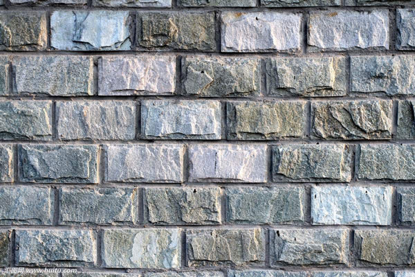 一小時(shí)350噸青石破碎加工生產(chǎn)線(xiàn)設備配置方案