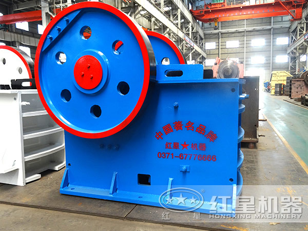 150×250顎式破碎機小體格擁有大能量， 輔助客戶(hù)創(chuàng  )高收