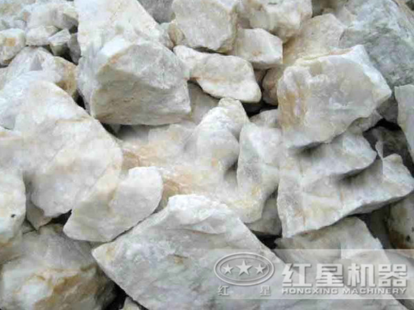 時(shí)產(chǎn)800噸的硅石破碎生產(chǎn)線(xiàn)需要哪些設備？需要投資多少錢(qián)？