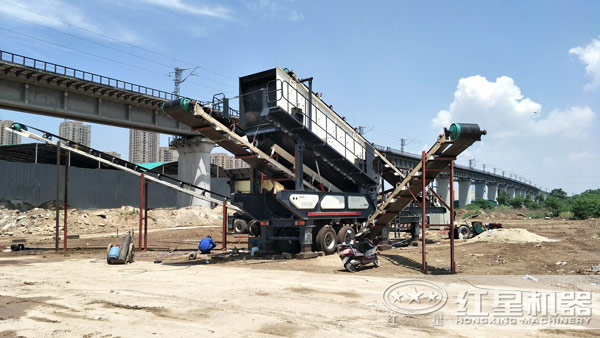 設備安裝搭設現場(chǎng)