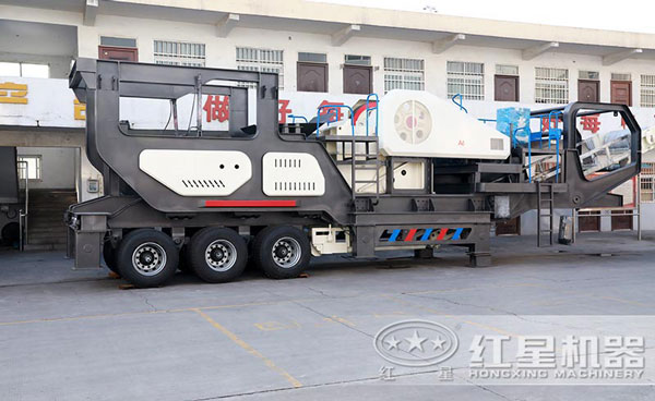 時(shí)產(chǎn)200噸移動(dòng)碎石破碎機多少錢(qián)一臺（附現場(chǎng)視頻）